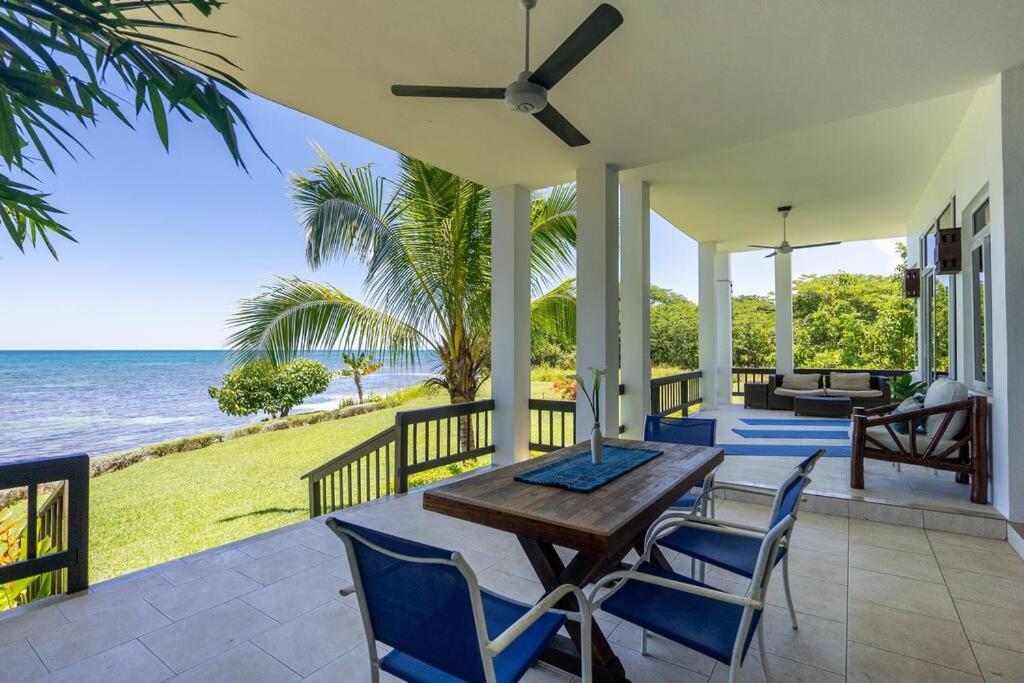 Ivy'S Cove Beach Side Condo - Luxury Villa Whitehouse Dış mekan fotoğraf
